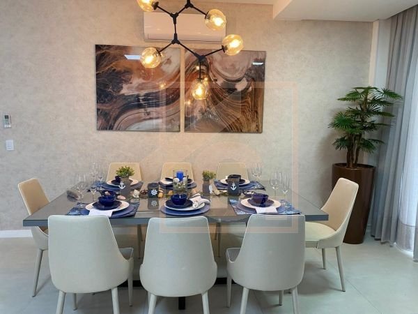 Cobertura Mobiliada Residencial Morada Regia com 2 Suíte + 2 Quartos.