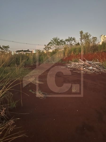 Terreno de esquina à venda em Pato Branco no bairro Fraron