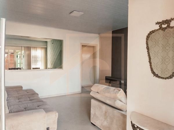 Casa à venda em Pato Branco com 1 Suíte + 2 Quartos e Piscina  no bairro Jardim das Américas