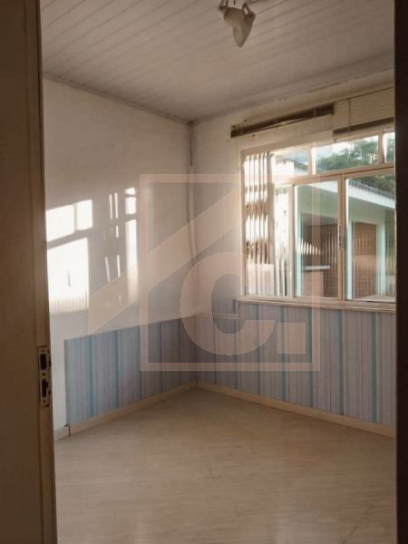 Casa à venda em Pato Branco com 1 Suíte + 2 Quartos e Piscina  no bairro Jardim das Américas