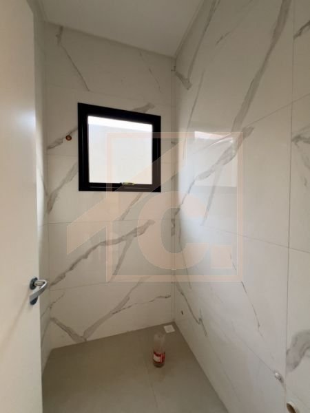 Sobrado à venda em Pato Branco com 1 Suíte + 2 quartos bairro Cadorin