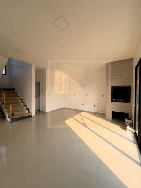 Sobrado à venda em Pato Branco com 1 Suíte + 2 quartos bairro Cadorin