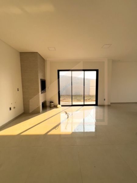 Sobrado à venda em Pato Branco com 1 Suíte + 2 quartos bairro Cadorin