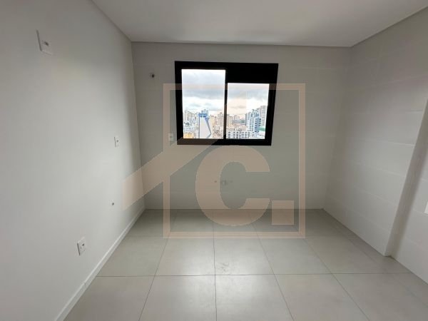 Apartamento à venda no Ed. Ametista com 01 suíte + 1 quarto