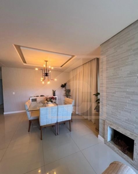 Casa à venda em Pato Branco no bairro Industrial com 1 suíte + 3 quartos