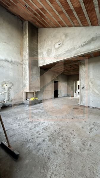 Casa Alto Padrão à venda em Pato Branco bairro Cadorin com 1 suíte + 2 demi suítes