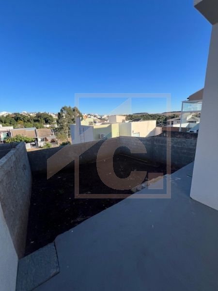 Sobrado à venda em Pato Branco no bairro Fraron com 2 quartos.