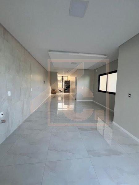 Sobrado à venda em Pato Branco no bairro Fraron com 3 suítes