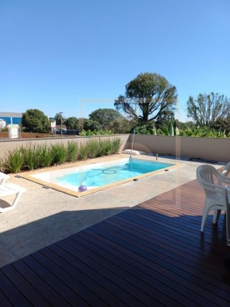 Casa à venda em Pato Branco no bairro São Francisco com 1 Suíte + 2 Quartos e Piscina