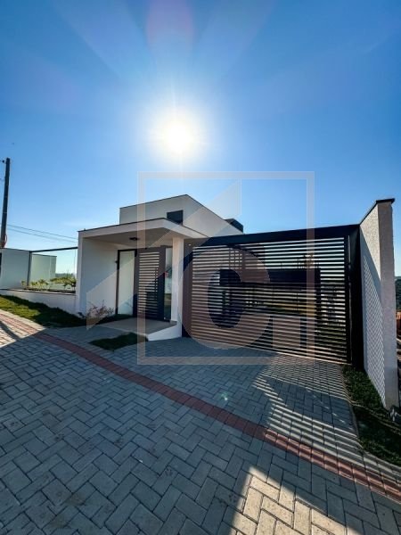 Casa alto padrão à venda em Pato Branco no bairro São Francisco com 3 Suítes 