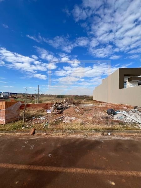 Terreno à venda em Pato Branco no Bairro Fraron-  Loteamento Dom Luiz Q-2179 L-09