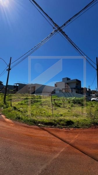 Terreno de esquina à venda em Pato Branco  no Bairro Fraron