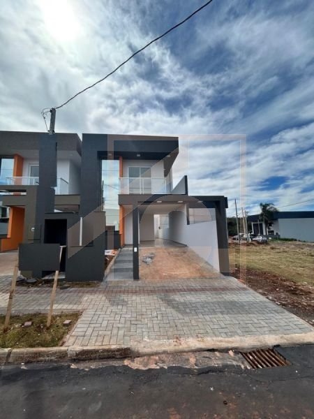 Sobrado à venda em Pato Branco no bairro Fraron