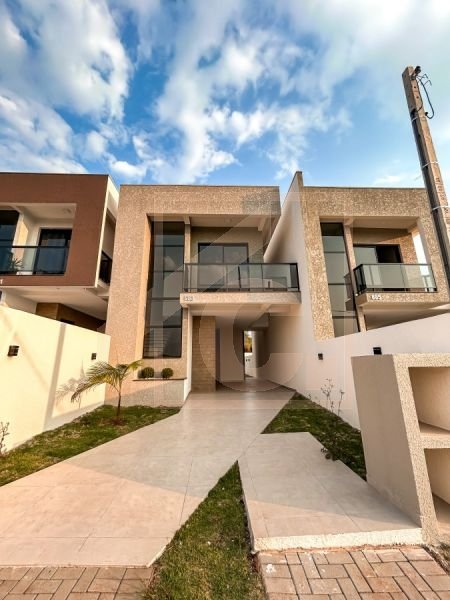 Sobrado à venda em Pato Branco com 2 quartos no bairro Fraron 